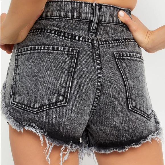 REVICE Side Chick / Crue Wash Jean shorts - Picture 3 of 6